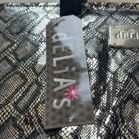 Delia’s black and silver faux snakeskin metallic vinyl zip lunch tote/ handbag - Picture 3 of 8